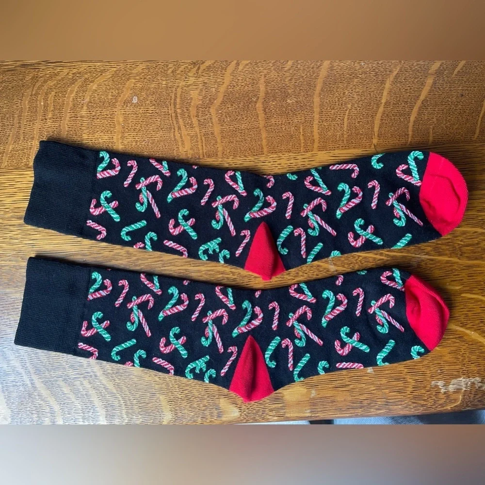 Two Pair Christmas Holiday Socks Gray Black Green Red Tall Socks Crew Socks NWOT